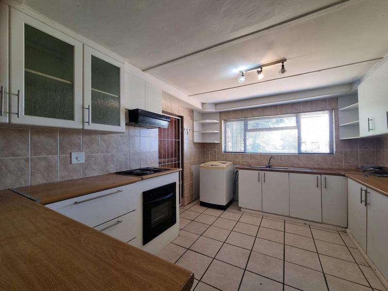 To Let 2 Bedroom Property for Rent in Highbury Western Cape
